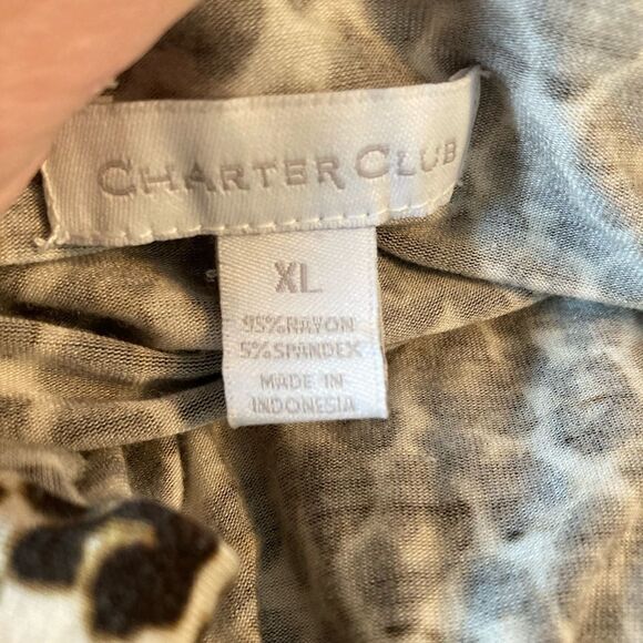 Charter Club tie neck leopard print stretch blouse w/amazing buttons🐆 - Picture 9 of 10